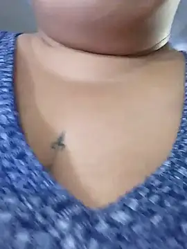 curvy diva  online show from 12-23-25, 08:57