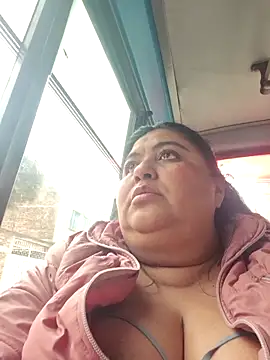 curvy diva  online show from 11-17-25, 08:46