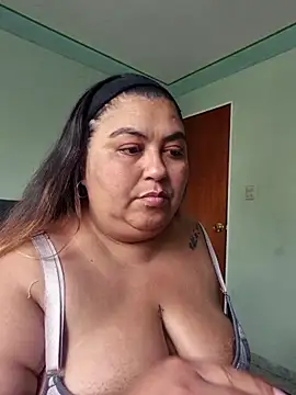 curvy diva  online show from 02-28-26, 07:46