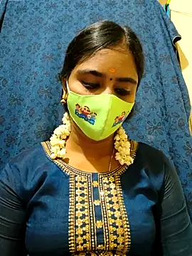 mini-queen online show from 11-15-25, 06:28