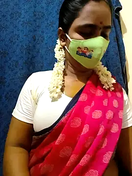 mini-queen online show from 11-11-25, 01:28