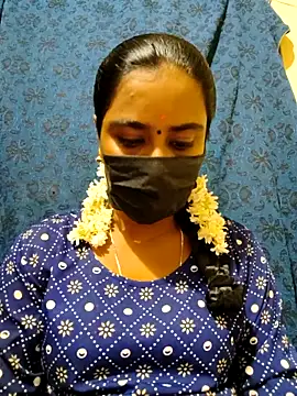 mini-queen online show from 11-24-25, 06:08