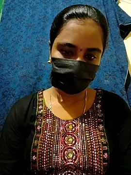 mini-queen online show from 10-27-25, 06:20