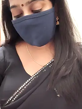 saritha29 online show from 12-20-25, 04:43