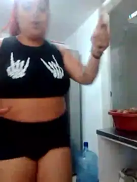 Snapshot of snow_belle chatting on 02-10-26, 04:17 snow belle online show from 02-10-26, 04:17