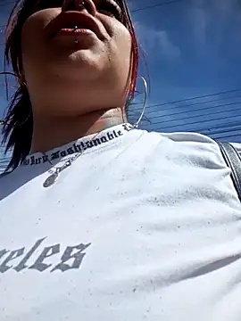 snow belle online show from 11-27-25, 03:12