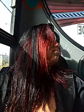 snow belle online show from 10-27-25, 08:21