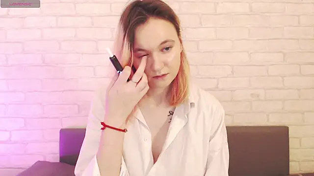 Ericha Stone online show from 04-08-26, 01:18