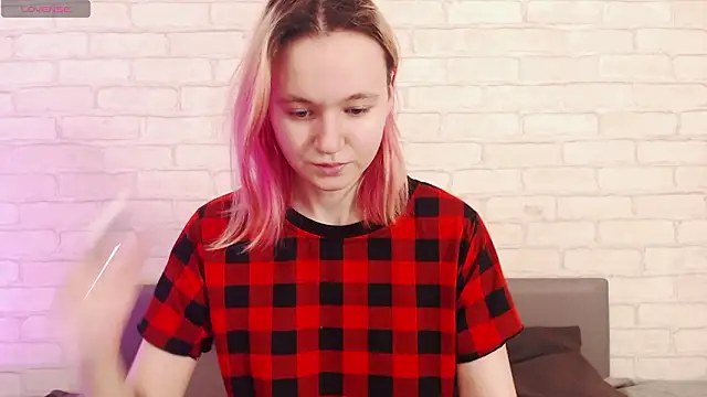 Snapshot of Ericha_Stone chatting on 02-01-26, 07:50 Ericha Stone online show from 02-01-26, 07:50