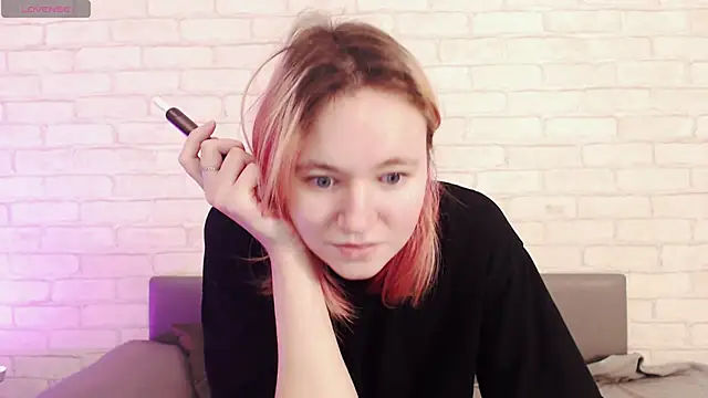 Snapshot of Ericha_Stone chatting on 02-02-26, 08:13 Ericha Stone online show from 02-02-26, 08:13