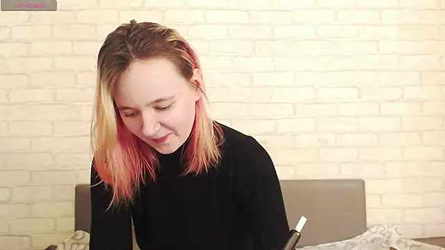 Snapshot of Ericha_Stone chatting on 03-04-26, 08:11 Ericha Stone online show from 03-04-26, 08:11