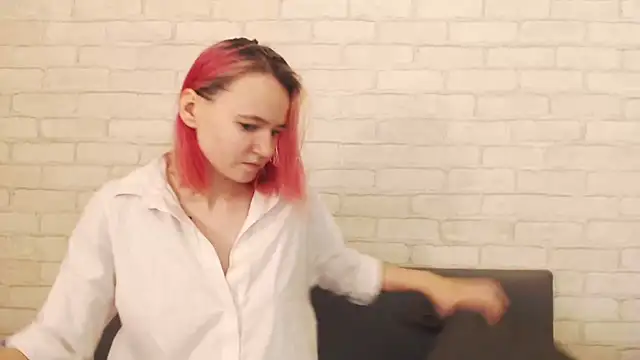 Ericha Stone online show from 12-02-25, 01:17