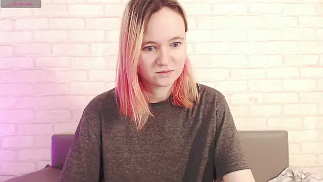 Ericha Stone online show from 03-05-26, 01:24