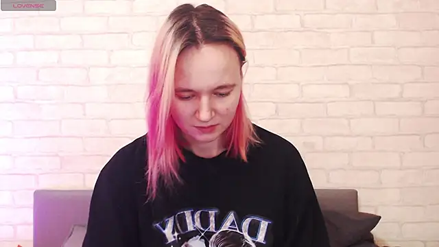 Ericha Stone online show from 01-06-26, 08:07