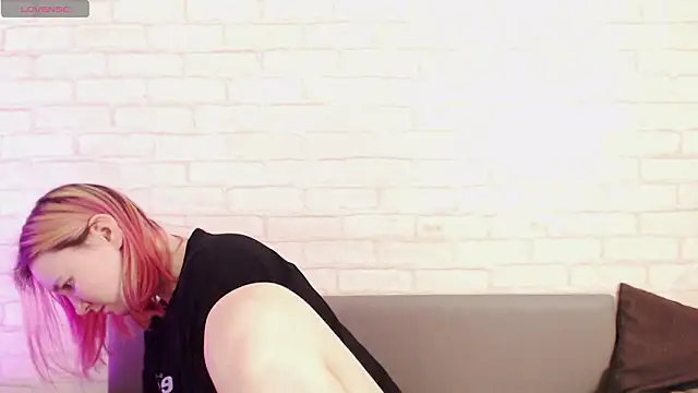 Snapshot of Ericha_Stone chatting on 02-03-26, 06:40 Ericha Stone online show from 02-03-26, 06:40