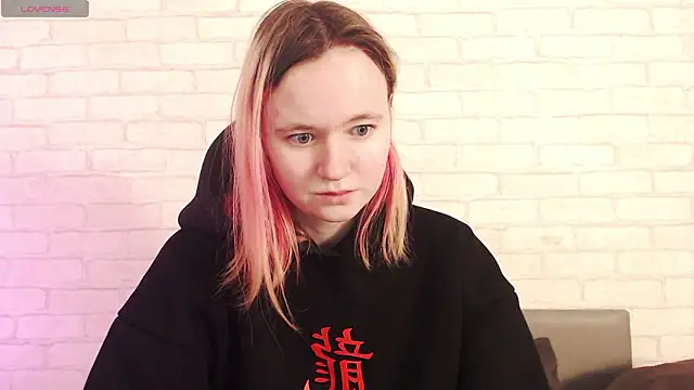 Ericha Stone online show from 03-14-26, 01:33