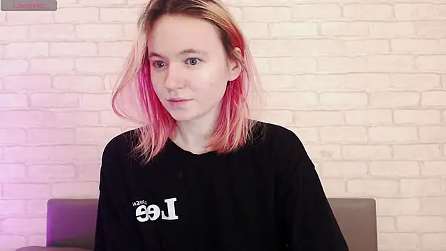 Snapshot of Ericha_Stone chatting on 02-04-26, 02:39 Ericha Stone online show from 02-04-26, 02:39