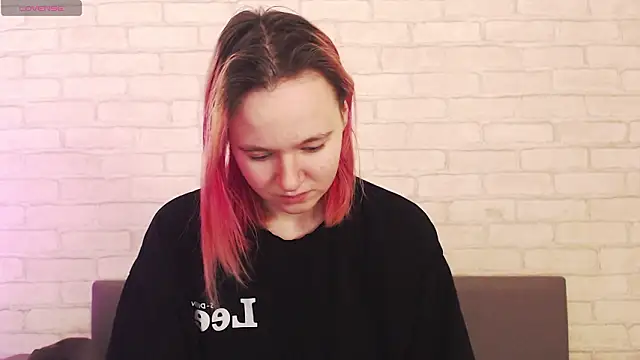 Snapshot of Ericha_Stone chatting on 01-18-26, 01:53 Ericha Stone online show from 01-18-26, 01:53