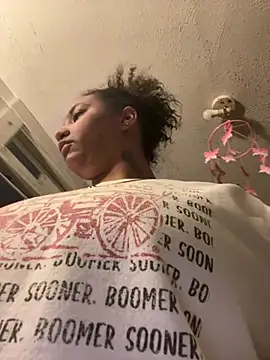 Snapshot of StylishEchium chatting on 02-04-26, 06:03 StylishEchium online show from 02-04-26, 06:03