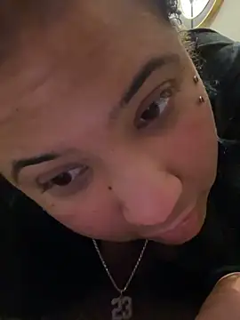 StylishEchium online show from 11-11-25, 09:31