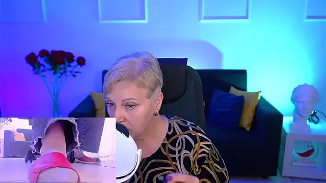 MaryMogan online show from 10-07-25, 08:48