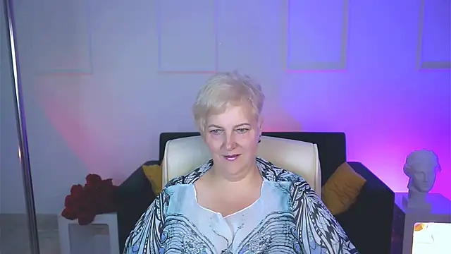 MaryMogan online show from 09-11-25, 08:36