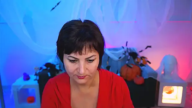 HelenBeler online show from 10-28-25, 05:08