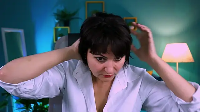 HelenBeler online show from 12-20-25, 04:48