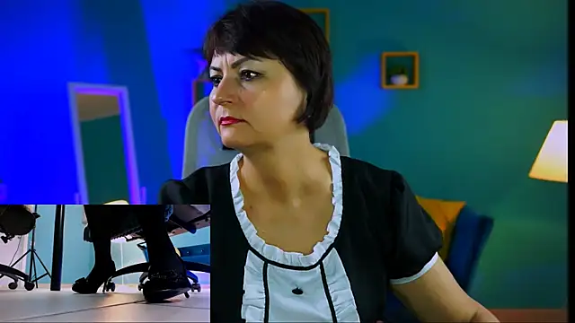 HelenBeler online show from 11-30-25, 05:30