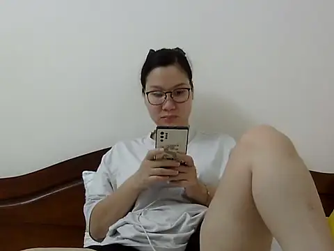 Kiko sunflower online show from 09-20-25, 04:39