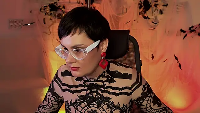 LauraDavidsons online show from 10-26-25, 06:30