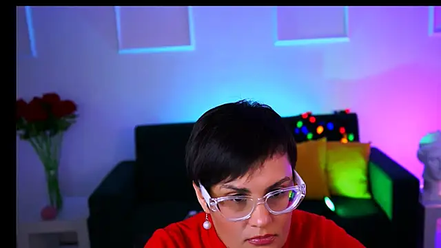 LauraDavidsons online show from 02-21-26, 05:04