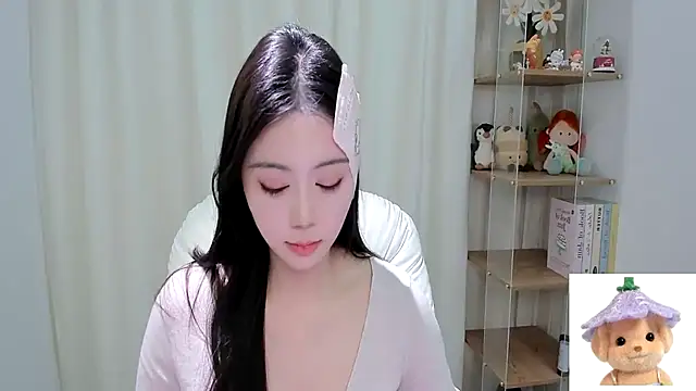 Nia-daozhu111 online show from 02-10-26, 07:07