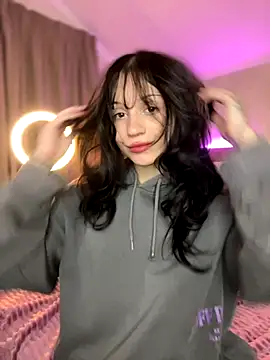 YourLittleDevil online show from 10-18-25, 01:24