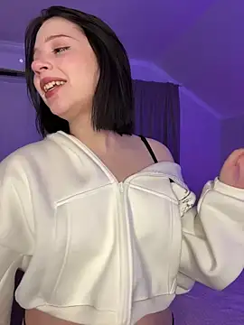 YourLittleDevil online show from 05-19-26, 06:20