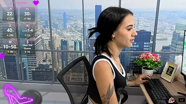 vanesa19  online show from 09-18-25, 12:30