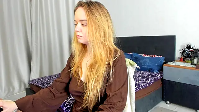 JanetShy online show from 09-15-25, 07:09