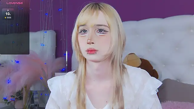 cutetomie online show from 04-10-26, 09:22