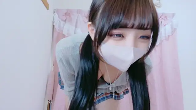 Snapshot of Mashiro-chan chatting on 11-22-25, 09:30 Mashiro-chan online show from 11-22-25, 09:30