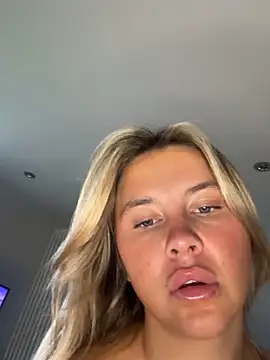 EllaBluee online show from 10-03-25, 10:06