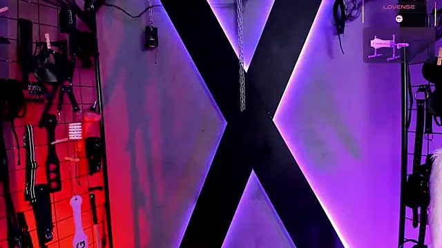 MissKara Ariana bdsm online show from 10-30-25, 10:35