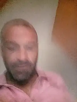 Snapshot of bomcasal chatting on 10-24-25, 12:48 bomcasal online show from 10-24-25, 12:48