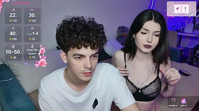 Snapshot of Alice18James chatting on 10-03-25, 04:19 Alice18James online show from 10-03-25, 04:19