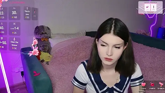 Snapshot of Alice18James chatting on 10-06-25, 05:35 Alice18James online show from 10-06-25, 05:35