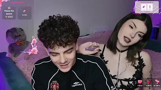 Snapshot of Alice18James chatting on 10-05-25, 03:14 Alice18James online show from 10-05-25, 03:14