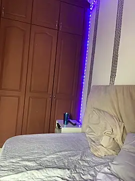 VeronicaSaenzx online show from 12-20-25, 06:22