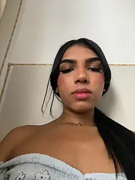 VeronicaSaenzx online show from 11-07-25, 06:23