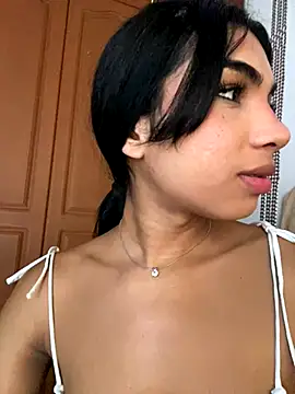 VeronicaSaenzx online show from 12-04-25, 08:52