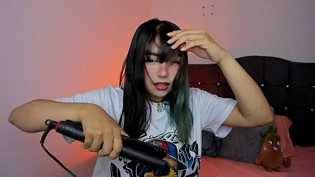 sammy bunny1 online show from 11-18-25, 12:37