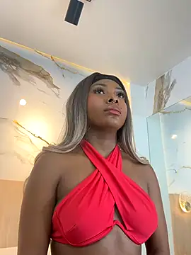 Snapshot of emily_browne chatting on 09-29-25, 07:30 emily browne online show from 09-29-25, 07:30